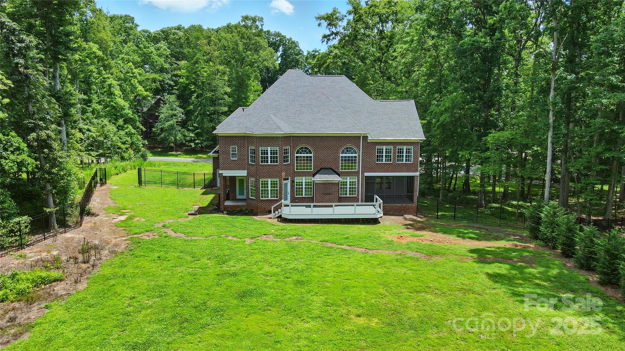 3324 Greenhurst Drive — Weddington
