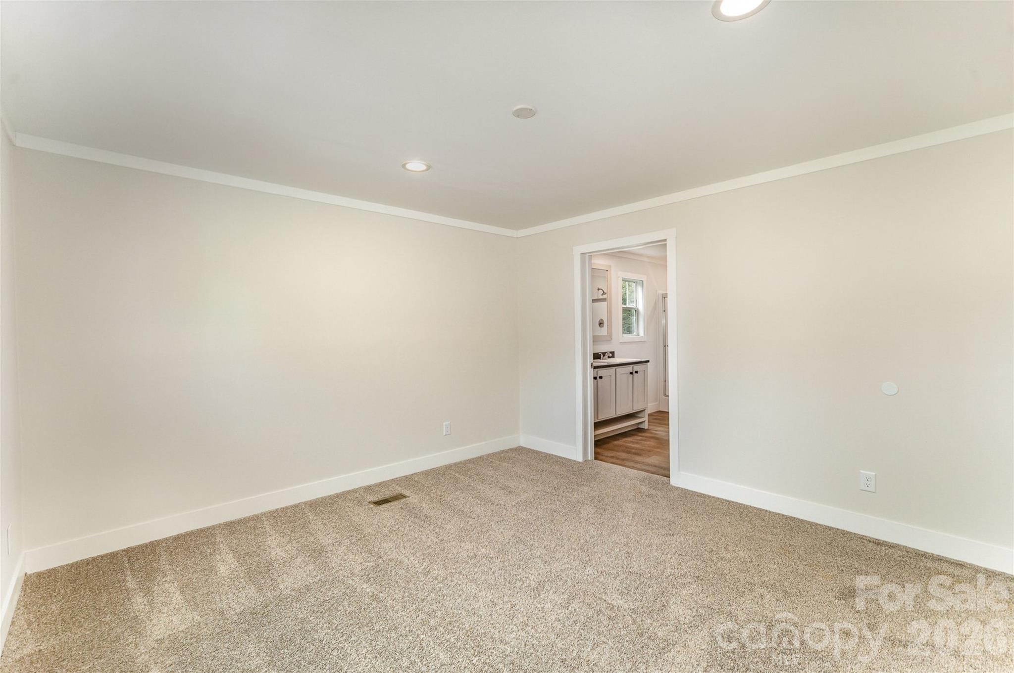 110 Ashland Court — Shelby