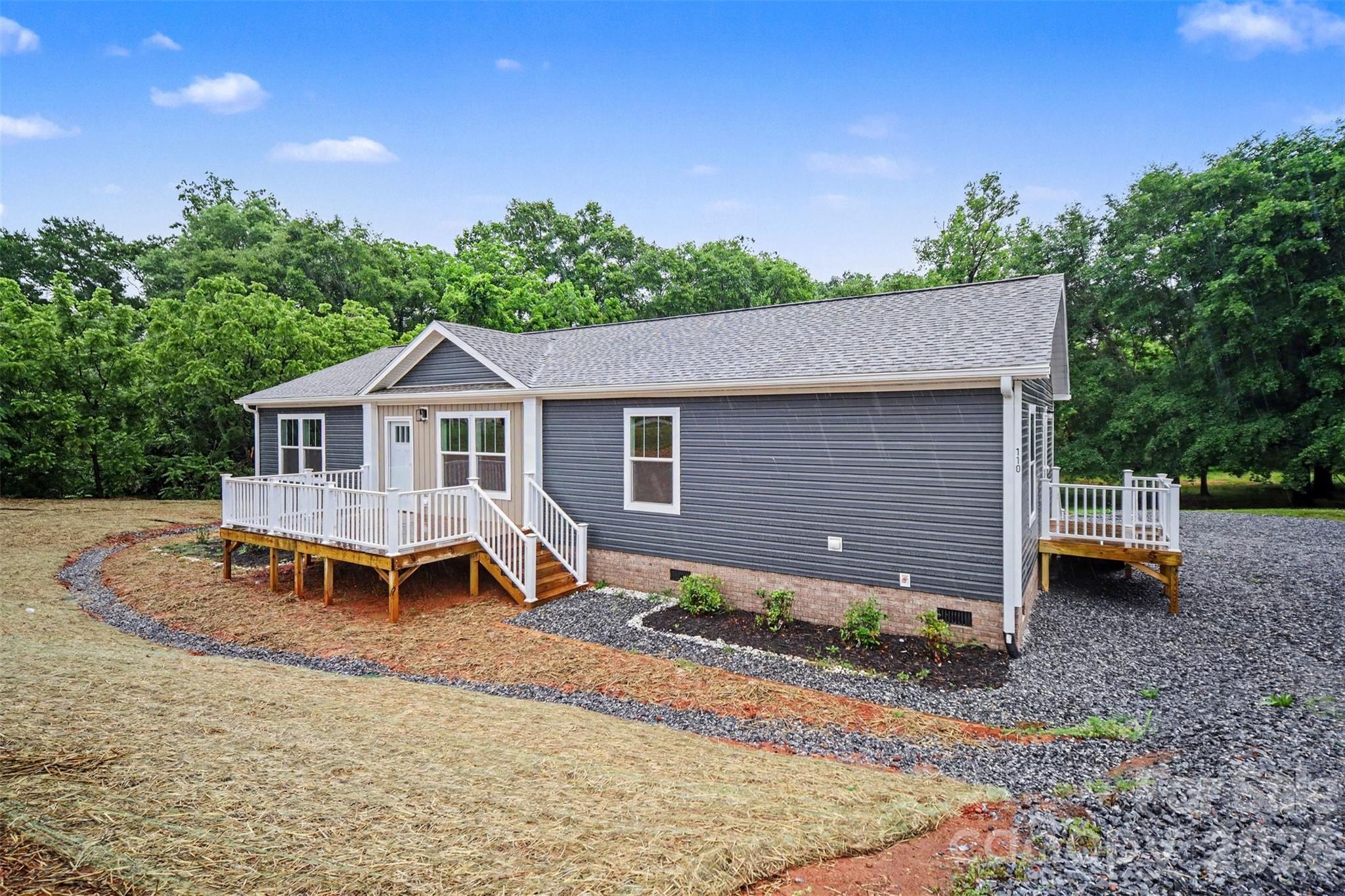 110 Ashland Court — Shelby