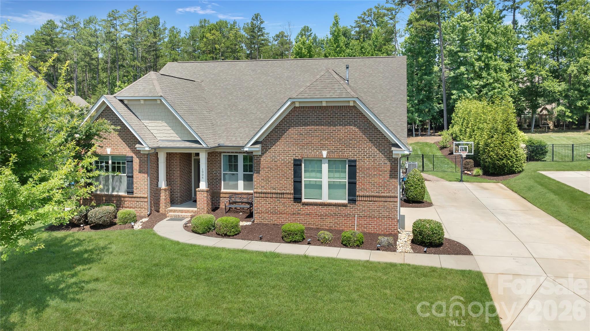 1906 Pensco Pond Court — Waxhaw