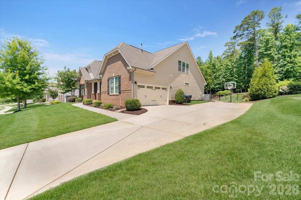 1906 Pensco Pond Court — Waxhaw