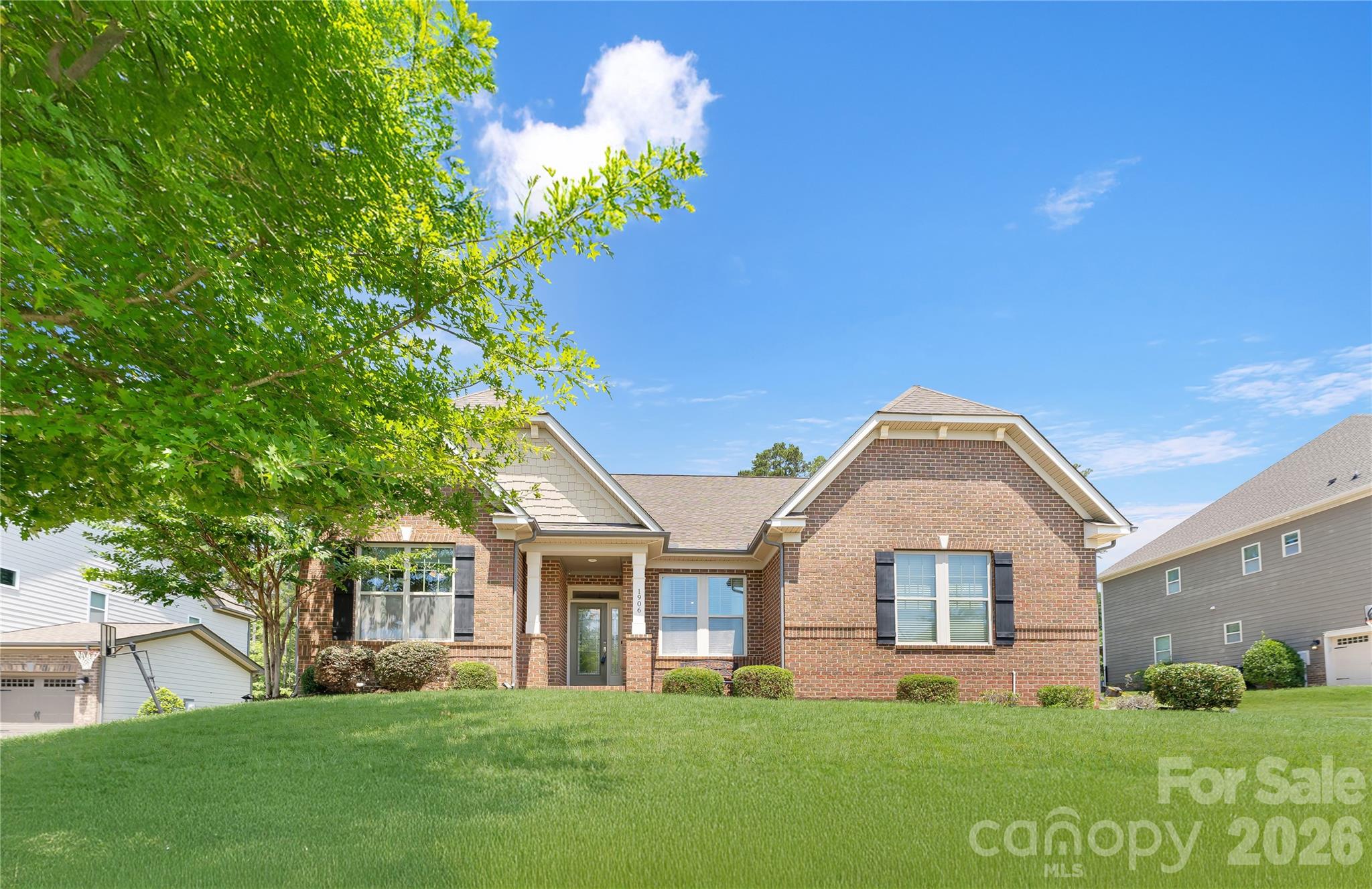 1906 Pensco Pond Court — Waxhaw