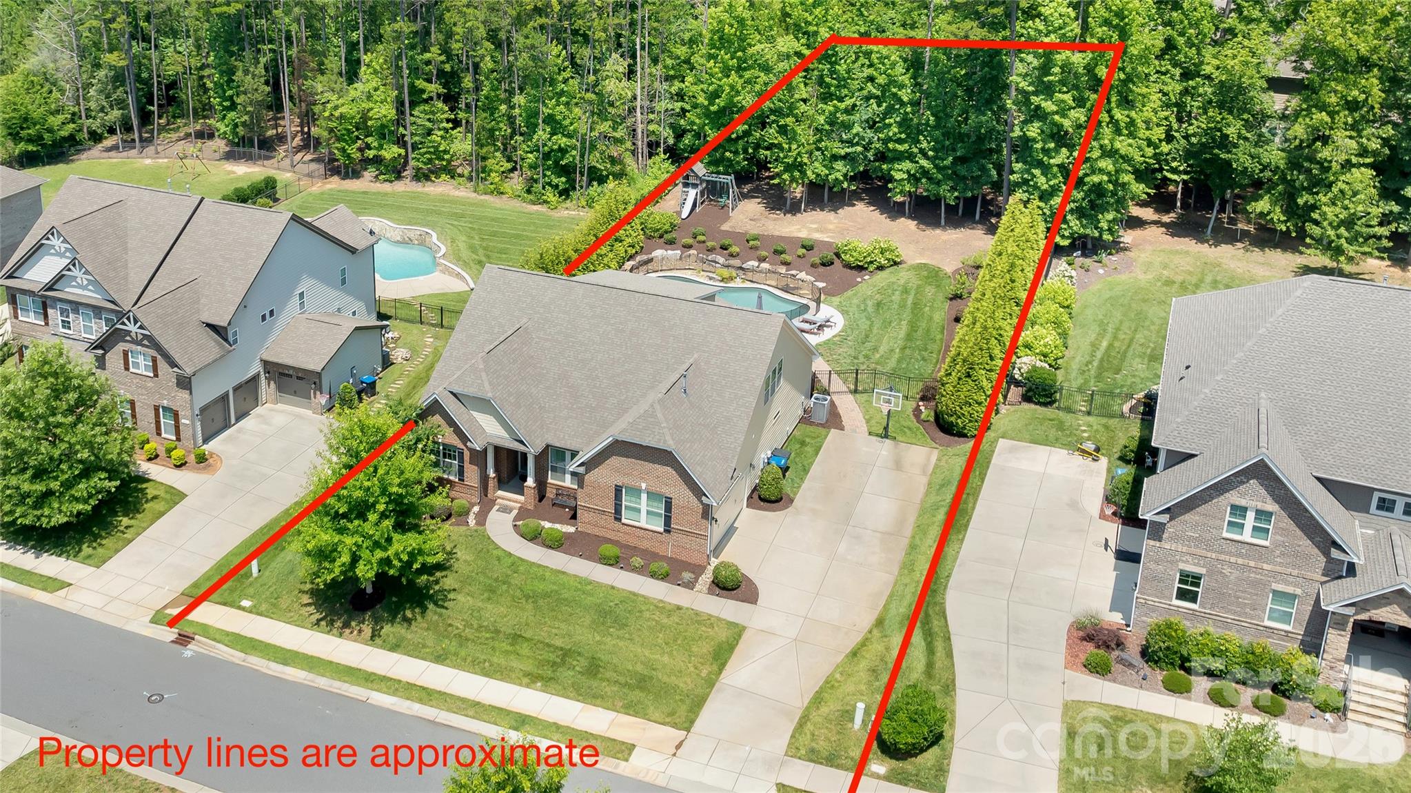 1906 Pensco Pond Court — Waxhaw