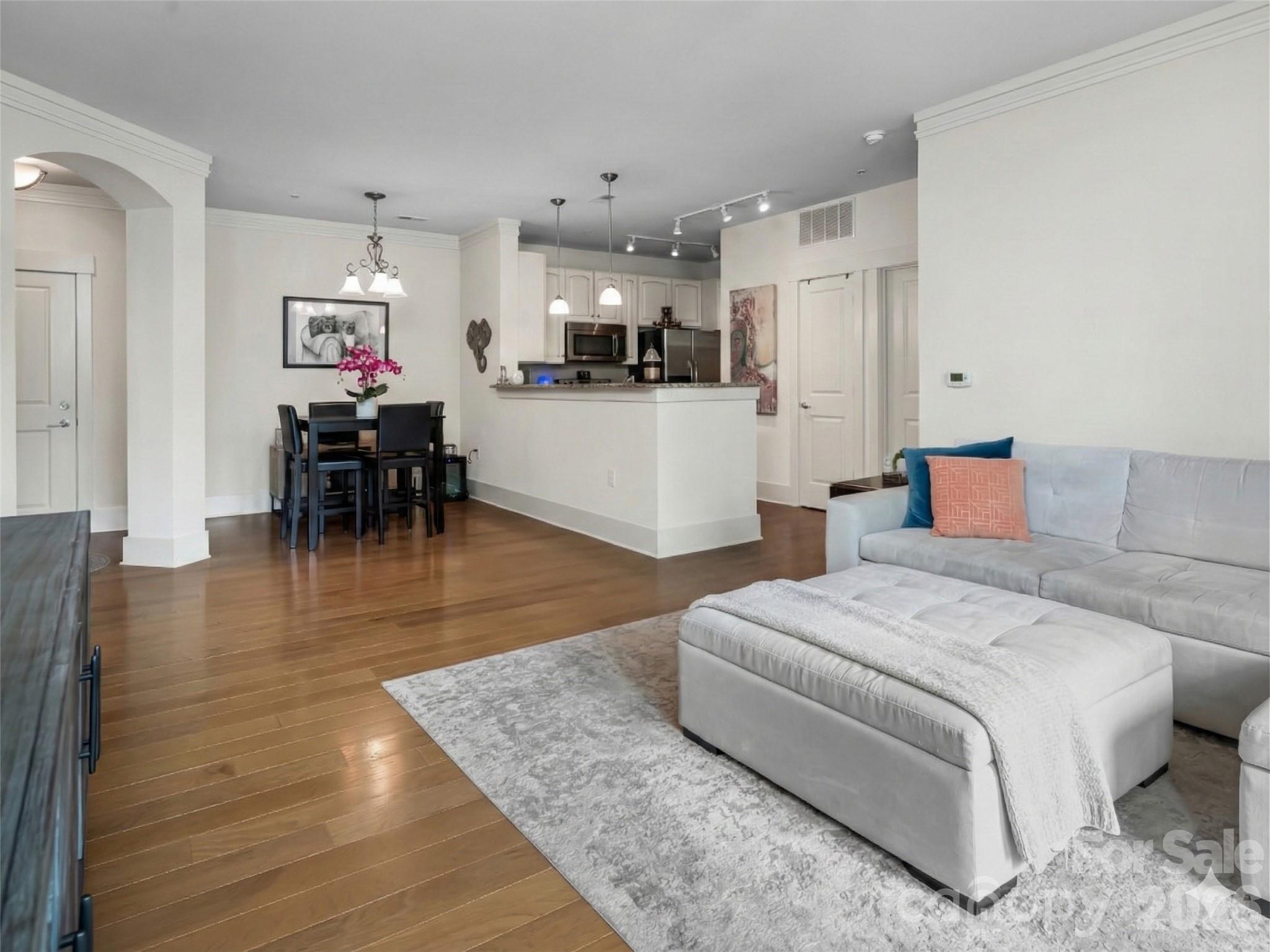 5 Farleigh Street #206 — Asheville