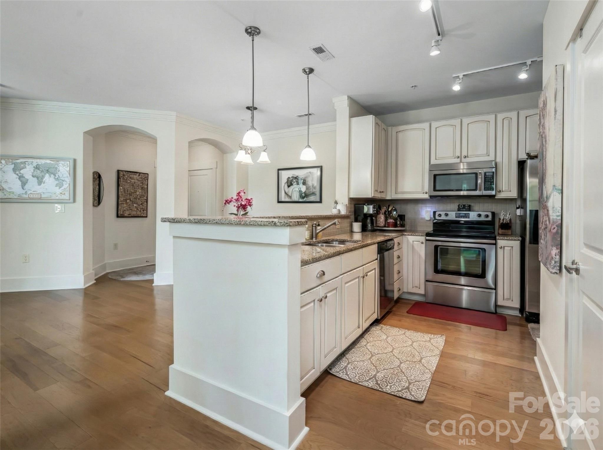 5 Farleigh Street #206 — Asheville