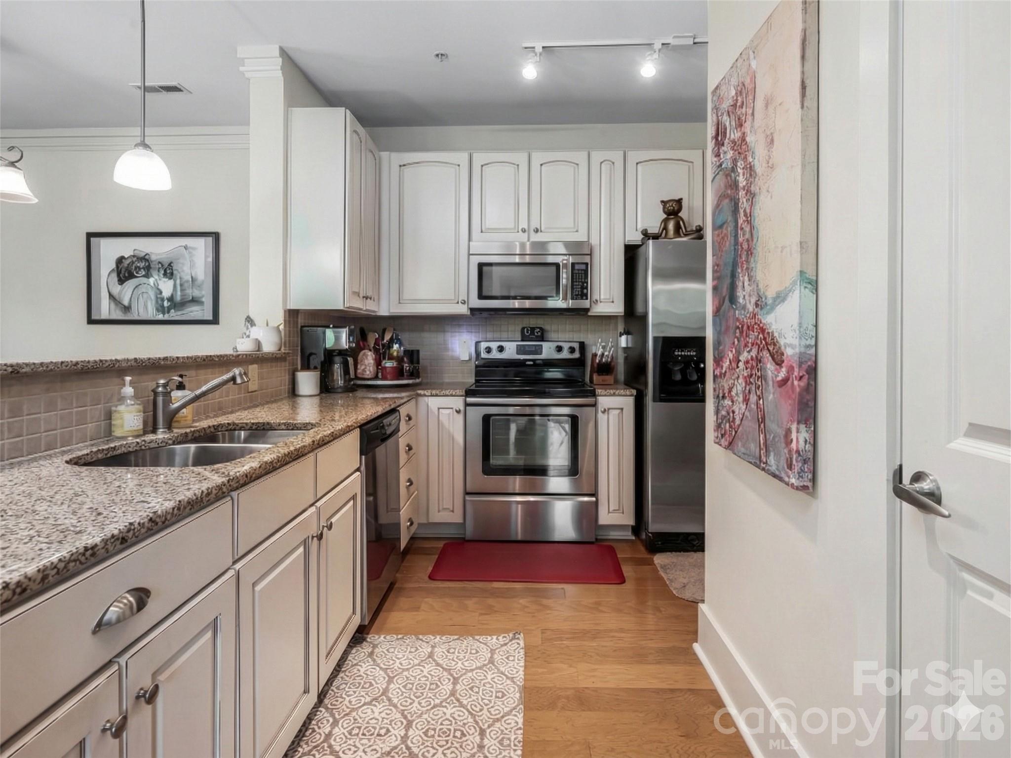 5 Farleigh Street #206 — Asheville