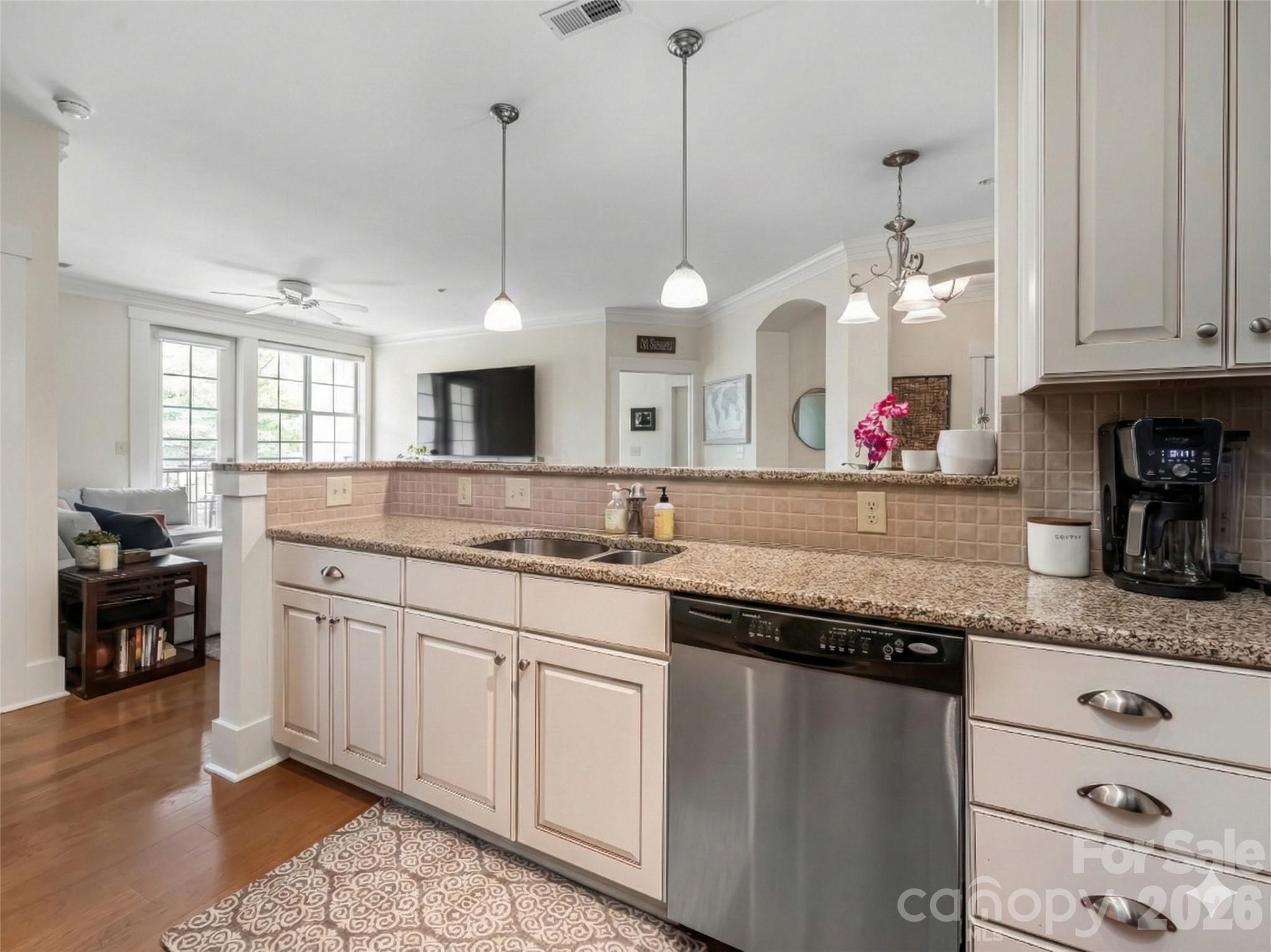 5 Farleigh Street #206 — Asheville