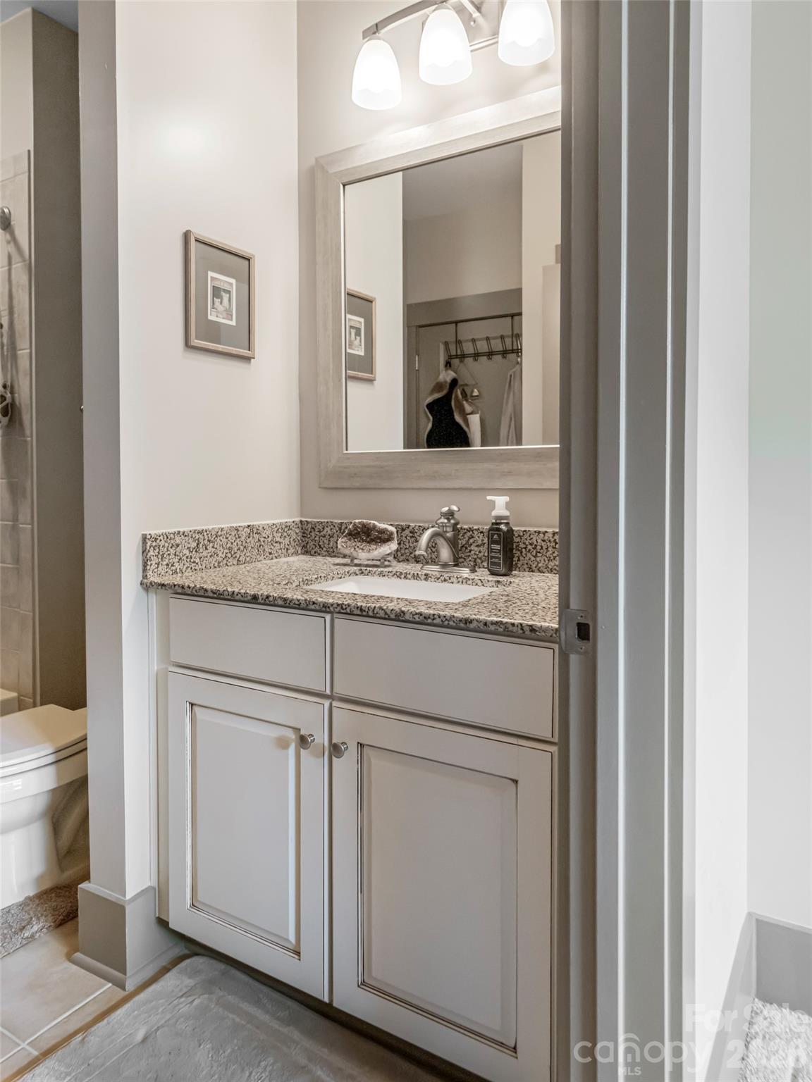 5 Farleigh Street #206 — Asheville