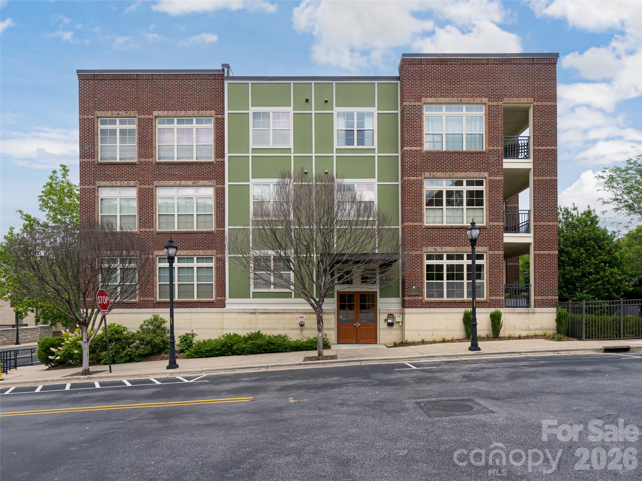 5 Farleigh Street #206 — Asheville
