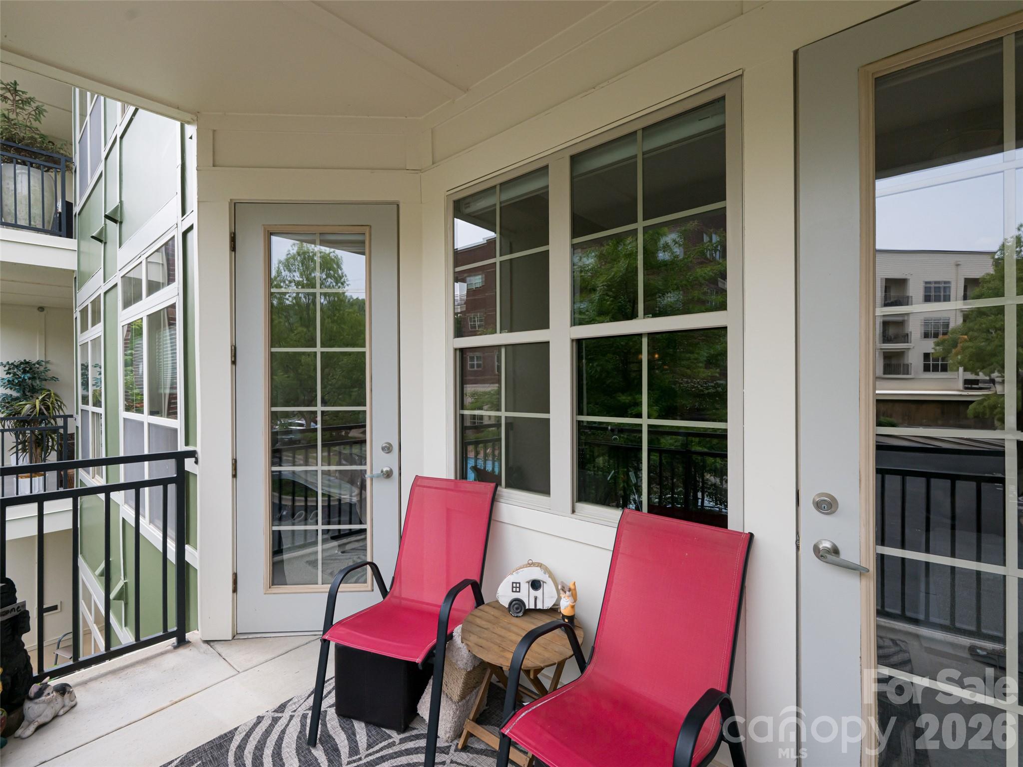 5 Farleigh Street #206 — Asheville
