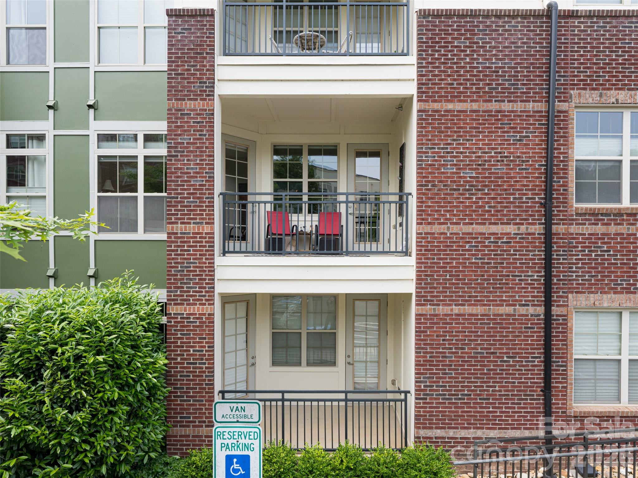 5 Farleigh Street #206 — Asheville