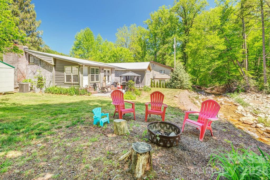 2143 Pisgah Highway — Candler