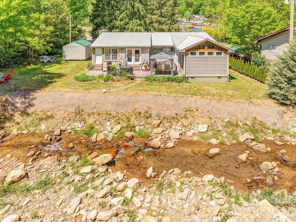 2143 Pisgah Highway — Candler
