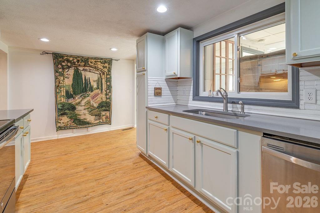 2143 Pisgah Highway — Candler