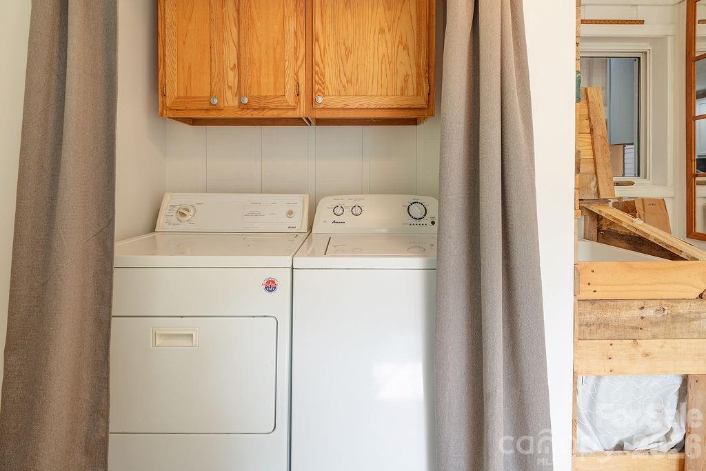 2143 Pisgah Highway — Candler