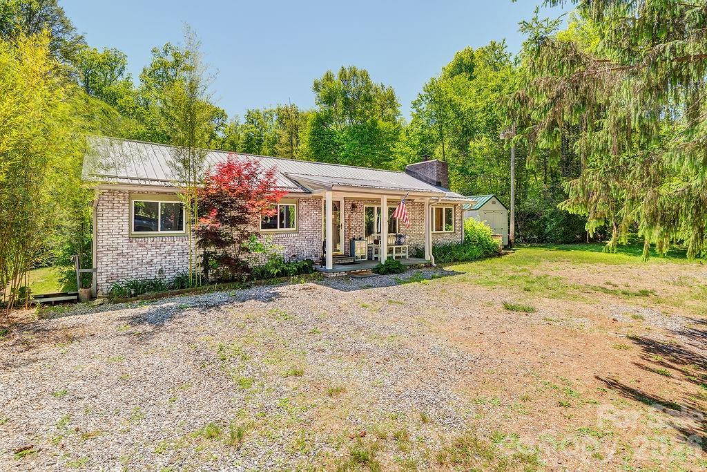 2143 Pisgah Highway — Candler