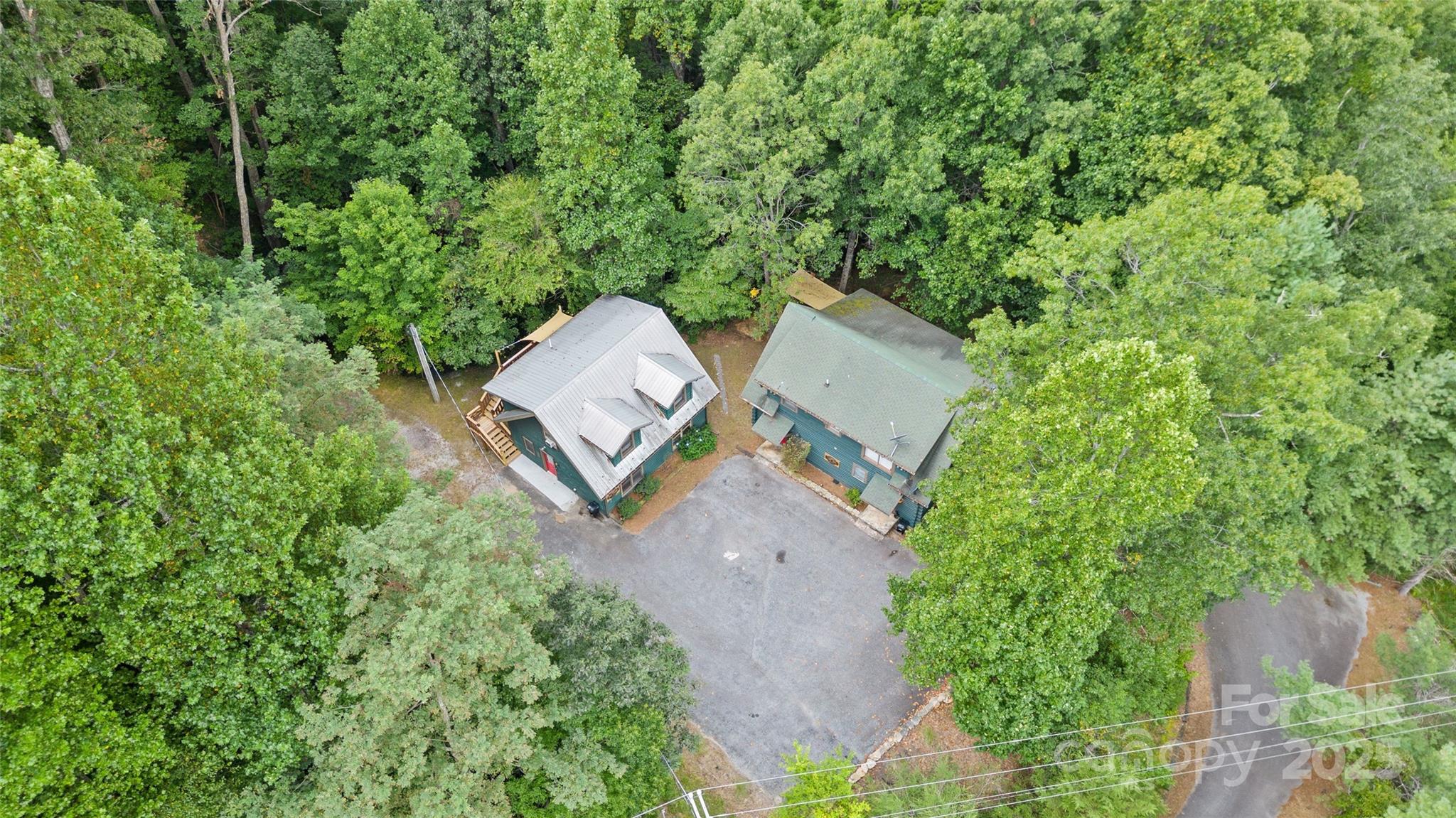214&212 McKenzie Way — Old Fort