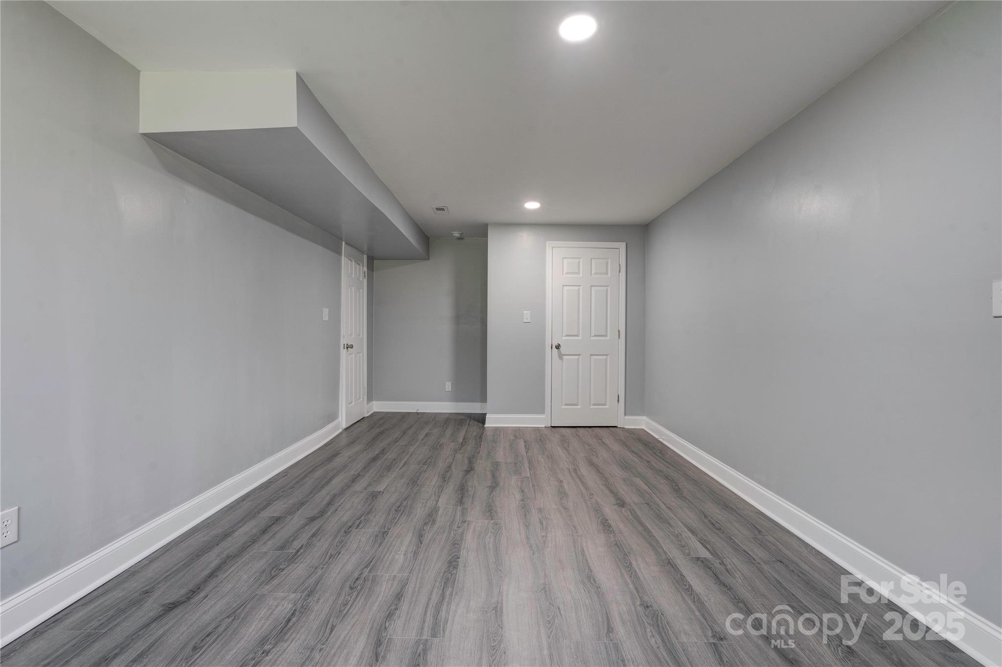 231 London Road — Lawndale
