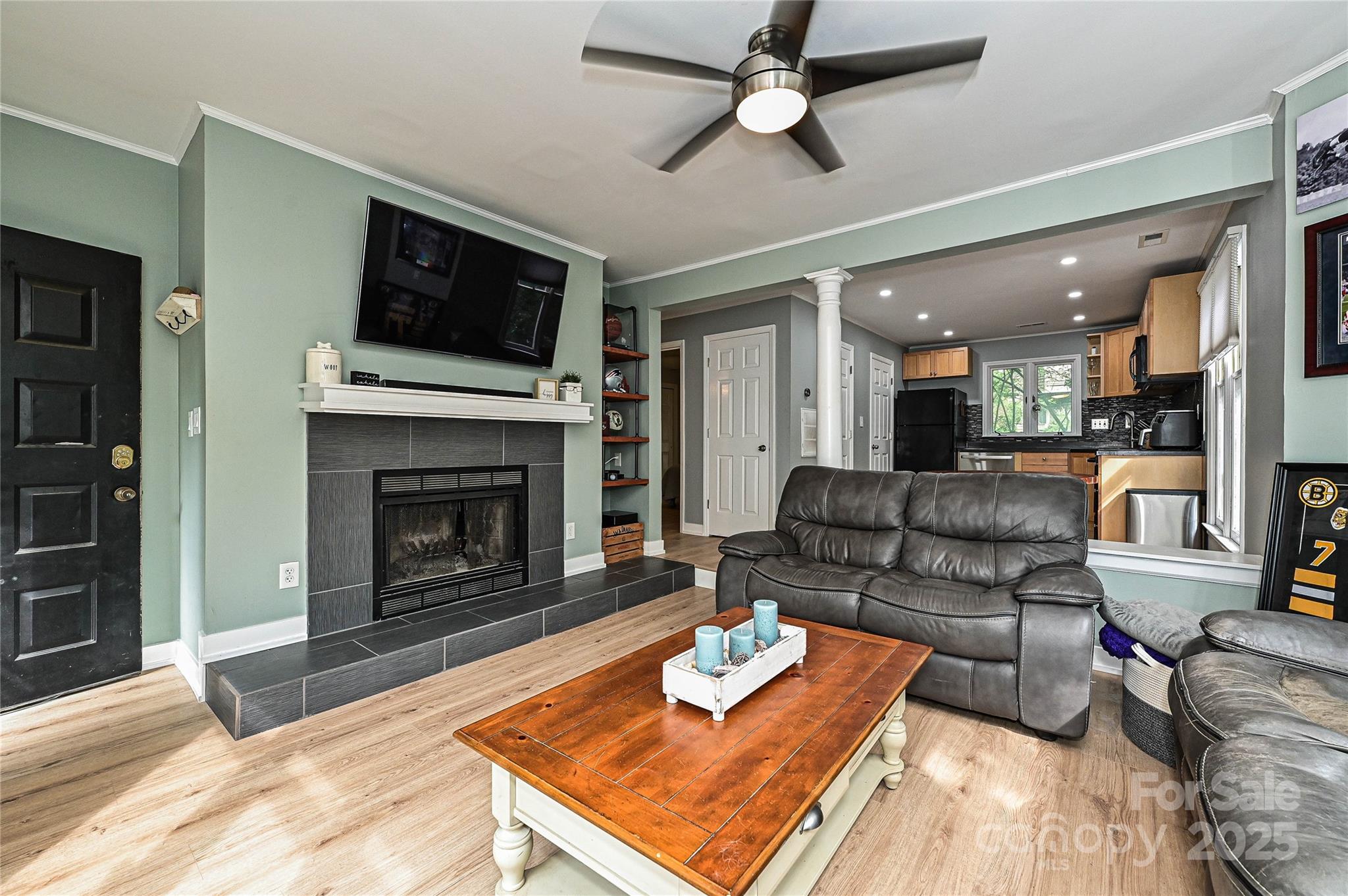433-68 W 8th Street — Charlotte
