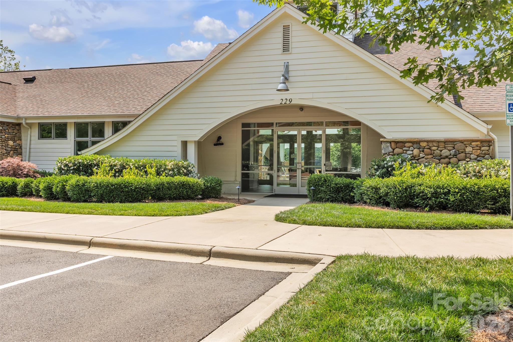513 Meadow Ridge Drive — Belmont