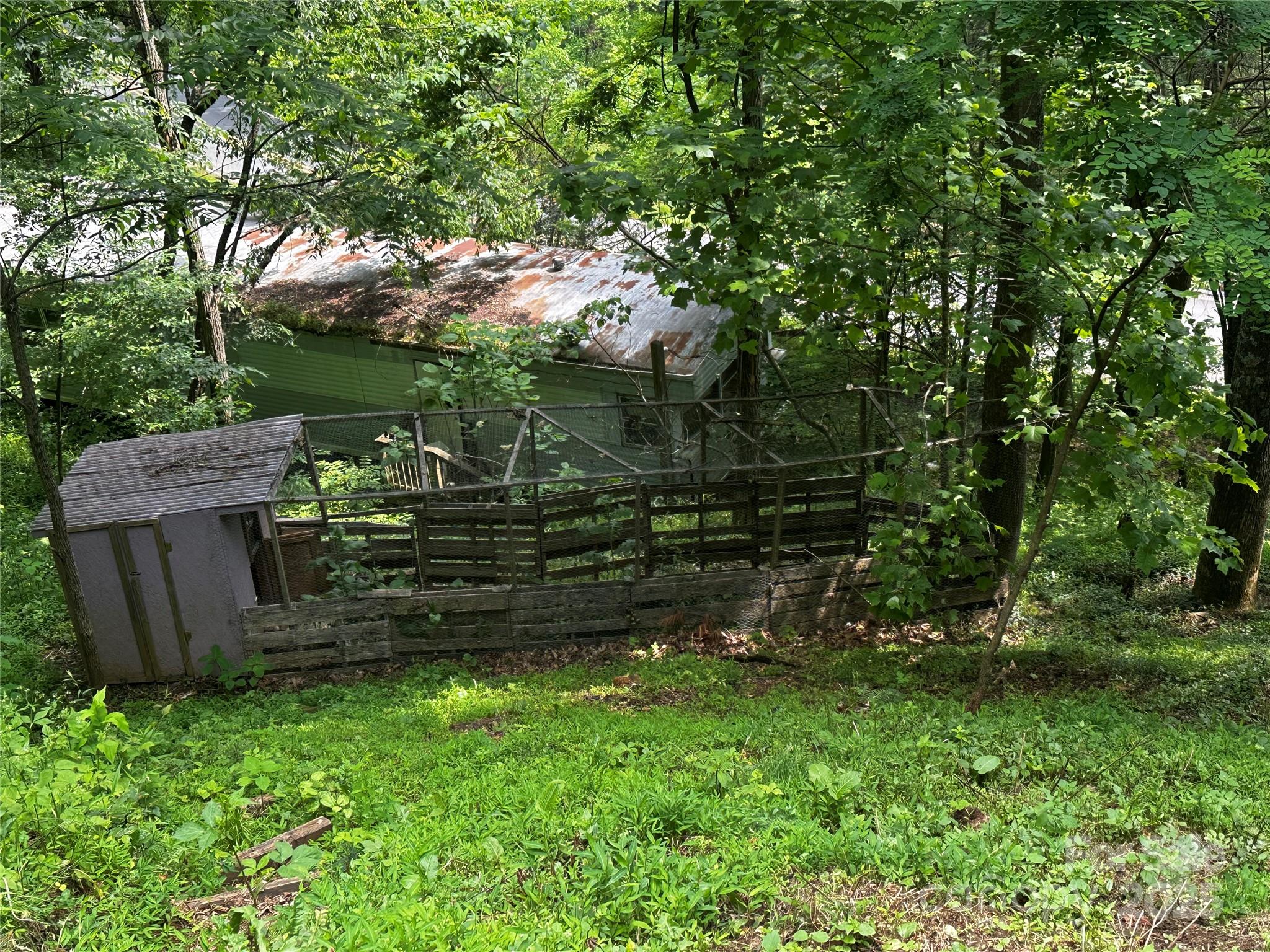 193 Green Cove Road — Bakersville