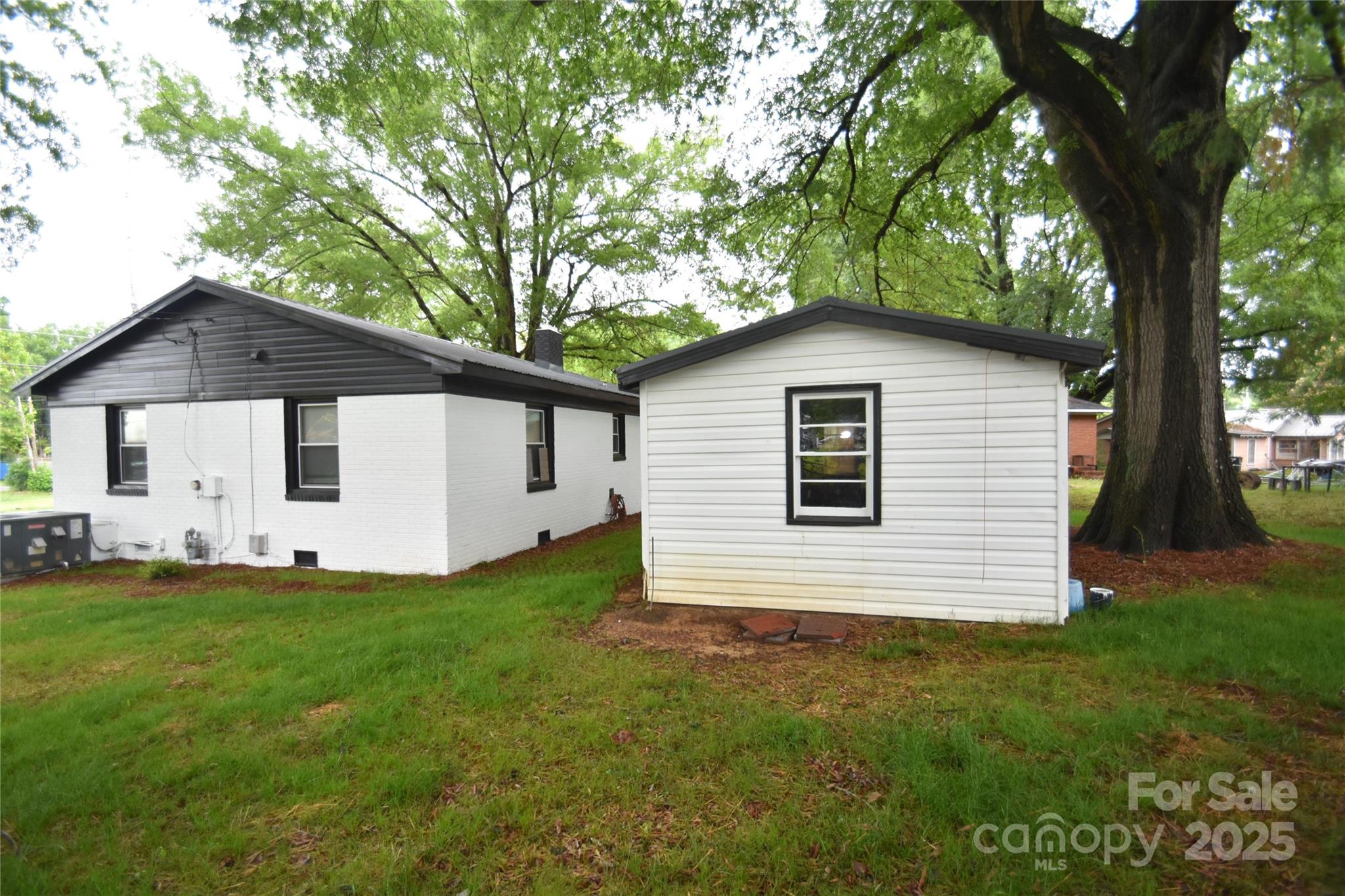 706 Mcintyre Street — Monroe