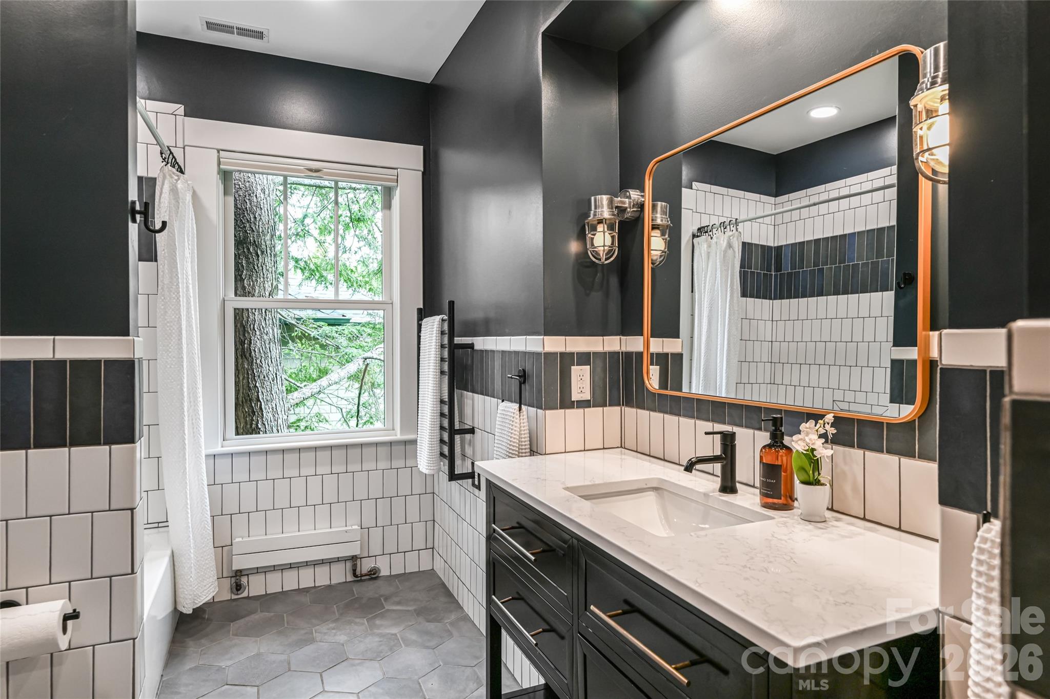 165 Macon Avenue — Asheville