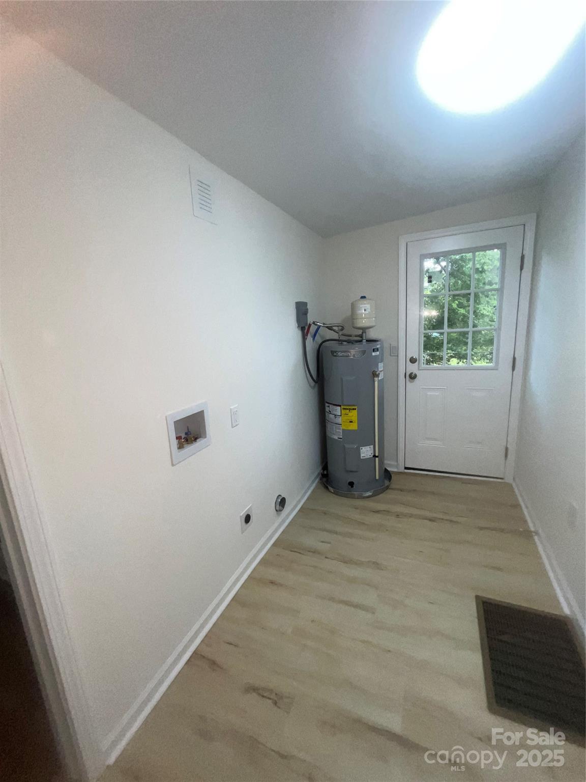 39 E White Street — Chester