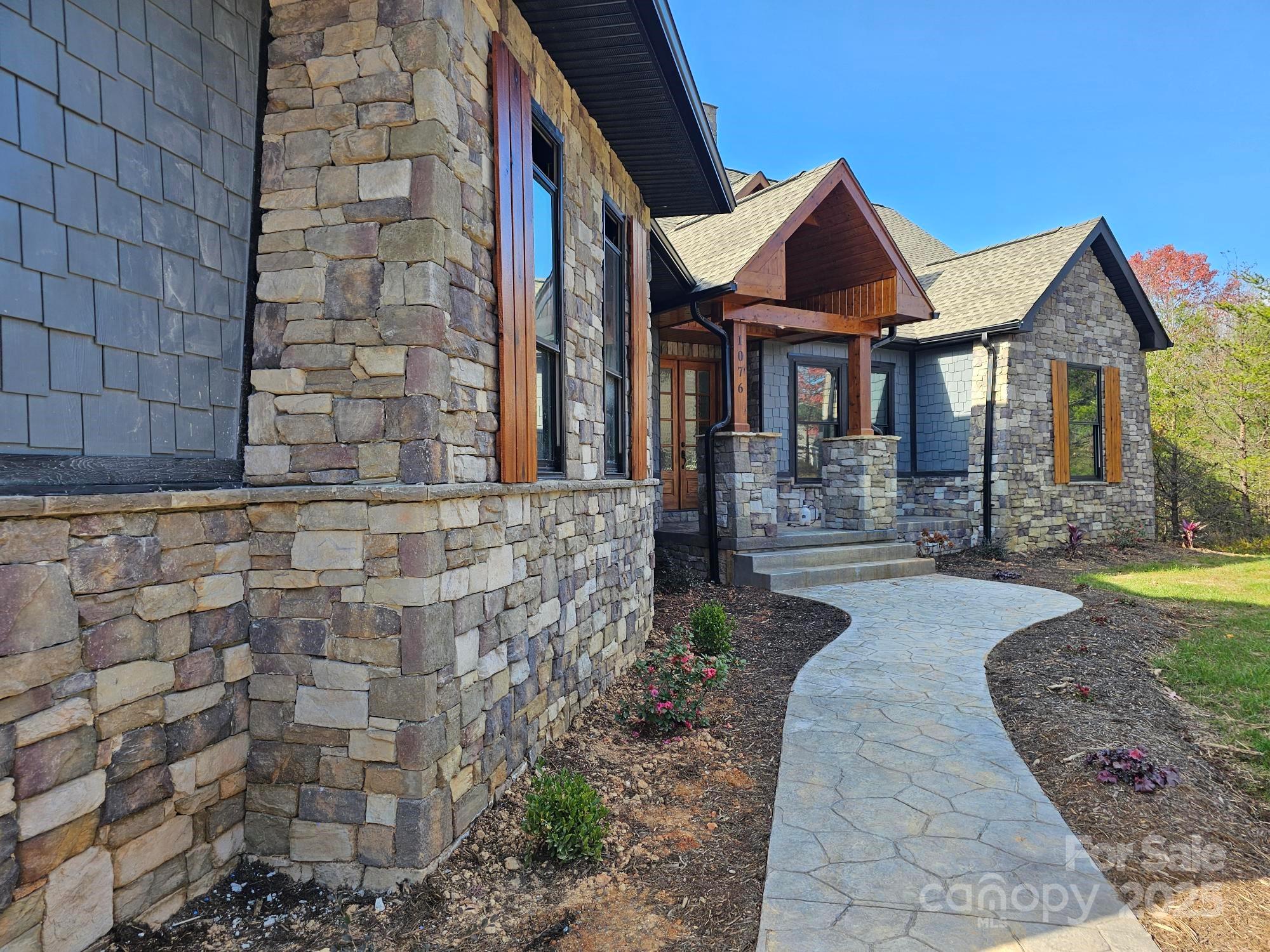1076 Table View Drive #55 — Morganton
