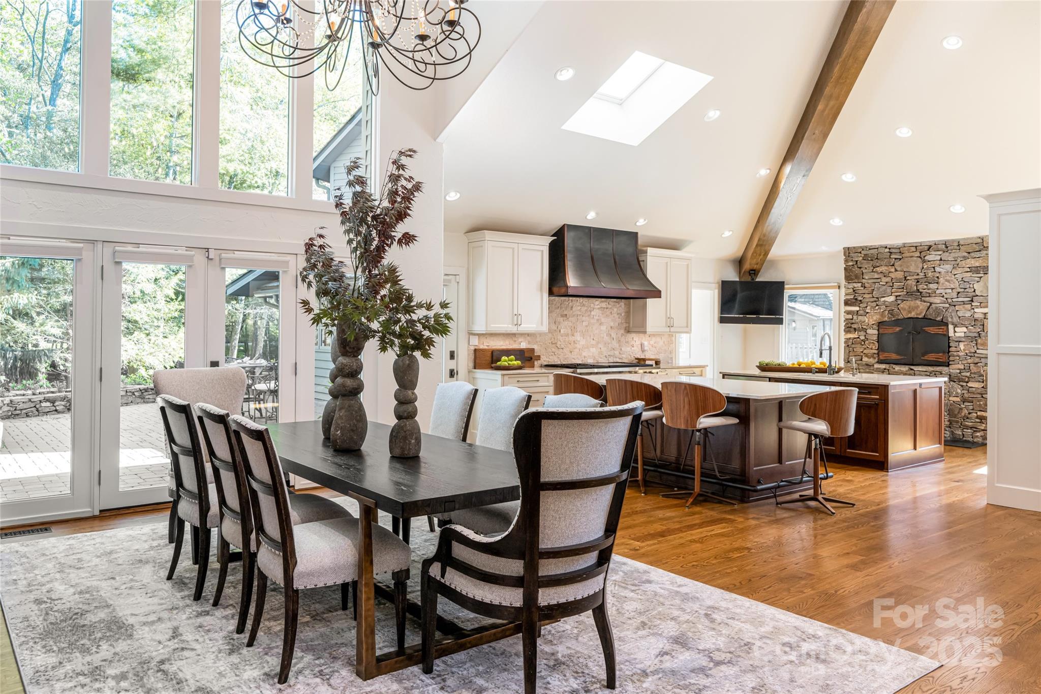 268 Holly Arbor Lane — Asheville