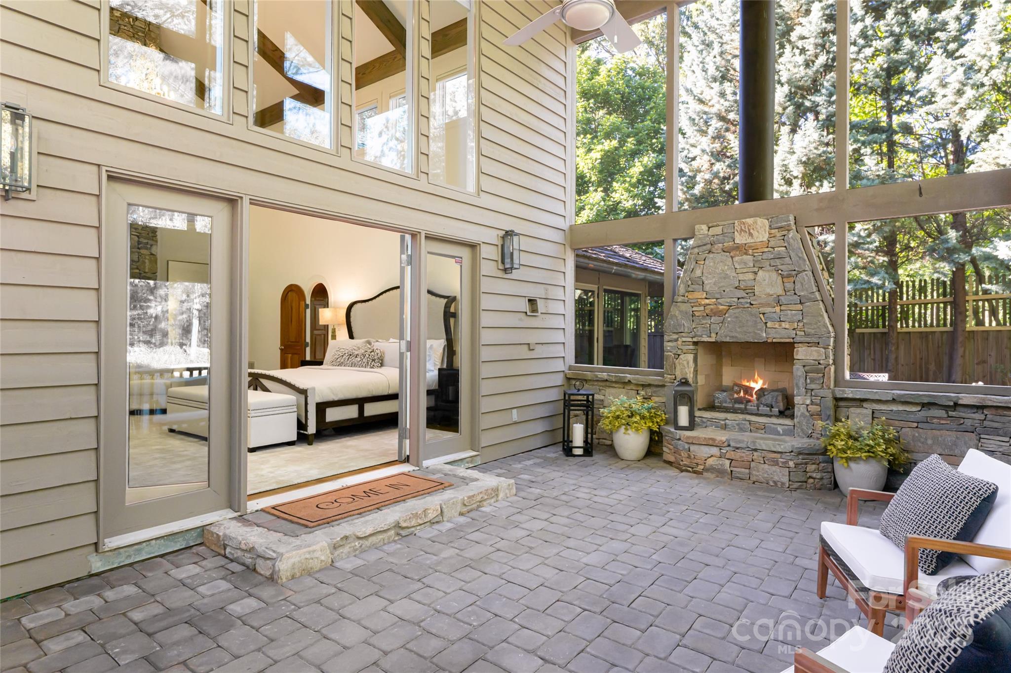 268 Holly Arbor Lane — Asheville