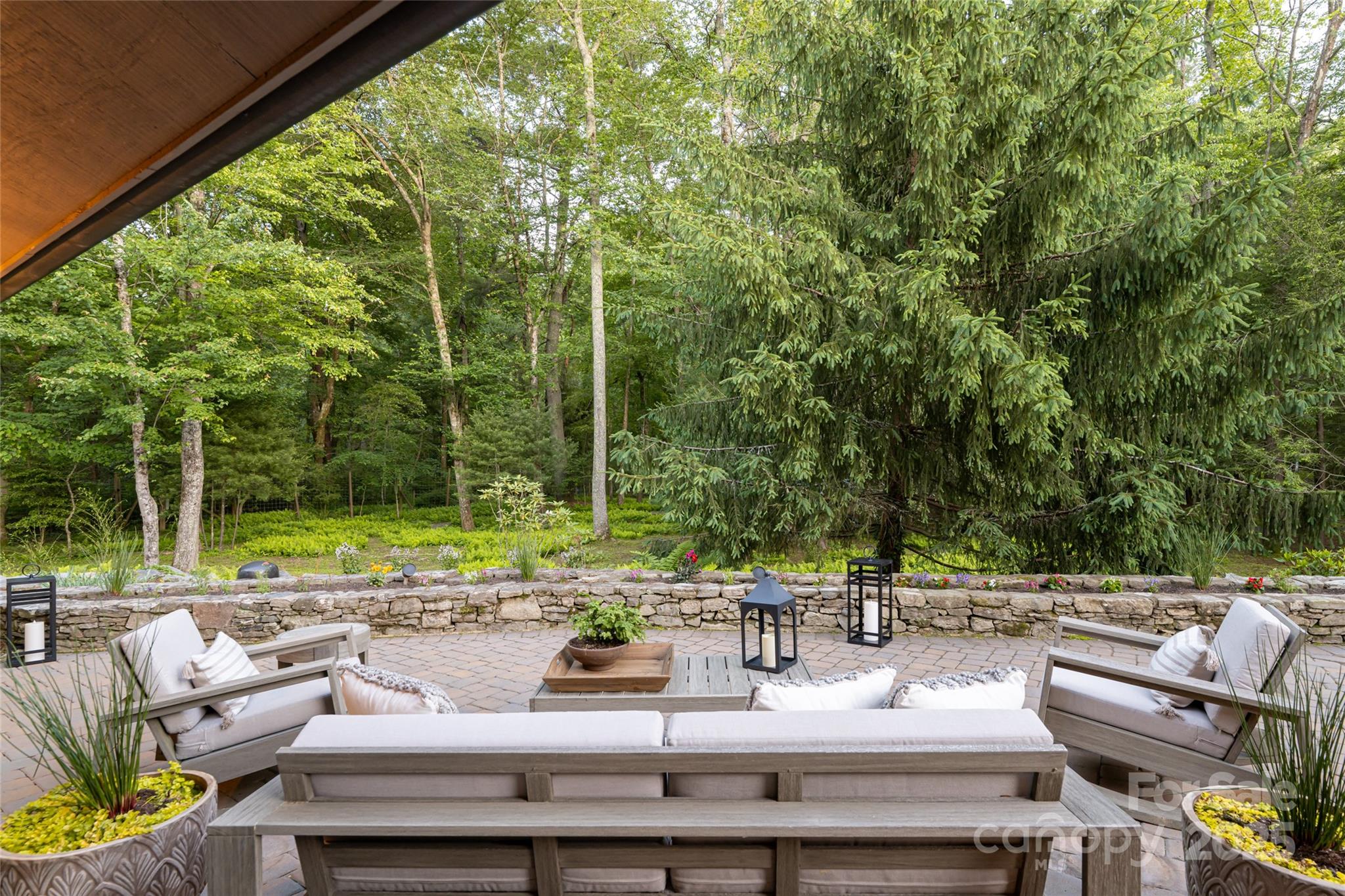 268 Holly Arbor Lane — Asheville