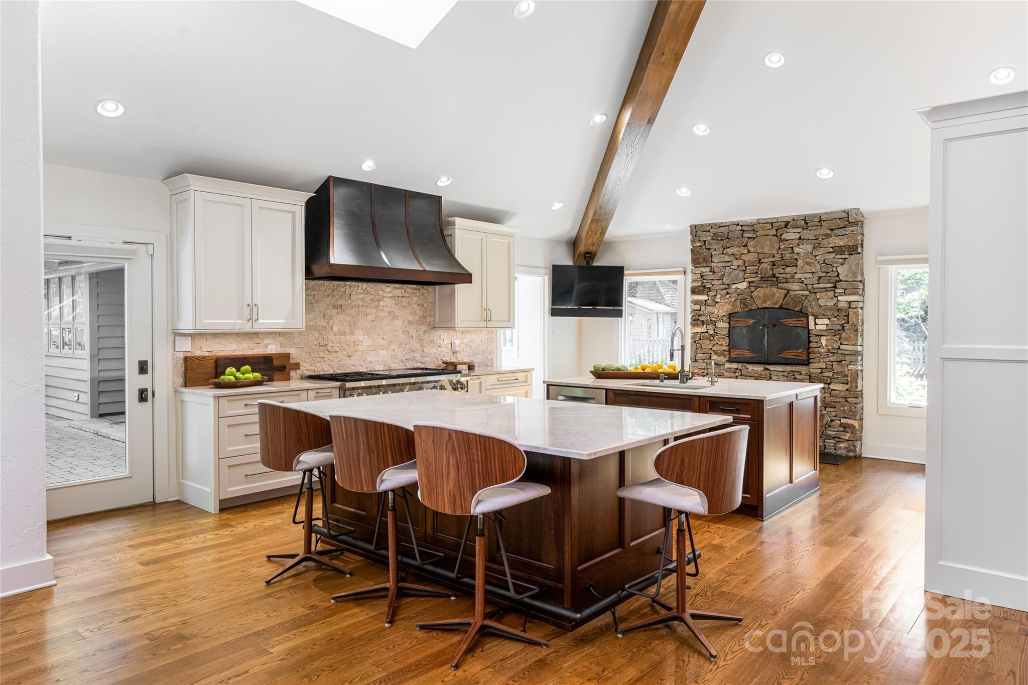 268 Holly Arbor Lane — Asheville