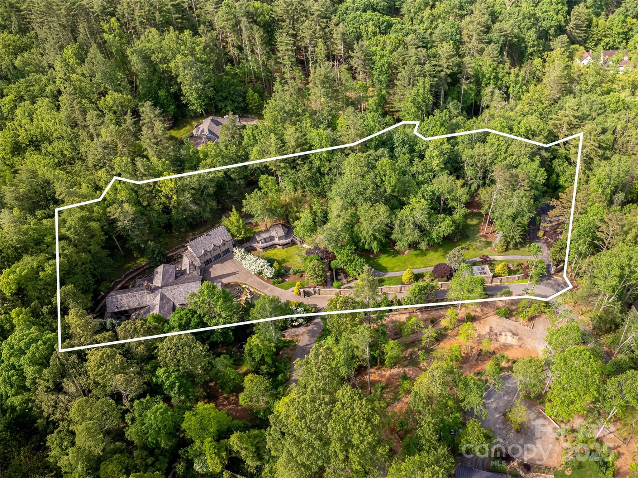 268 Holly Arbor Lane — Asheville
