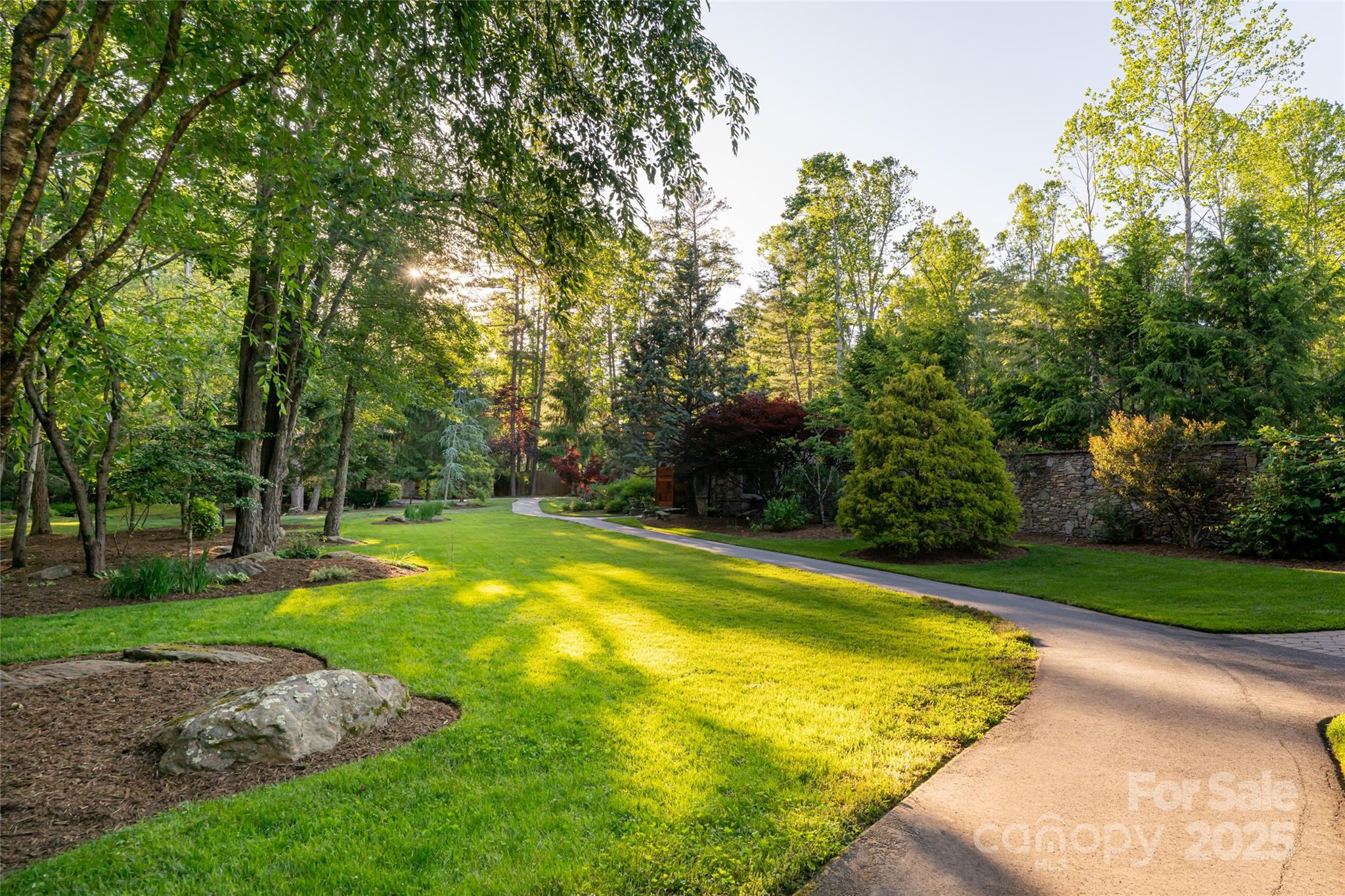 268 Holly Arbor Lane — Asheville