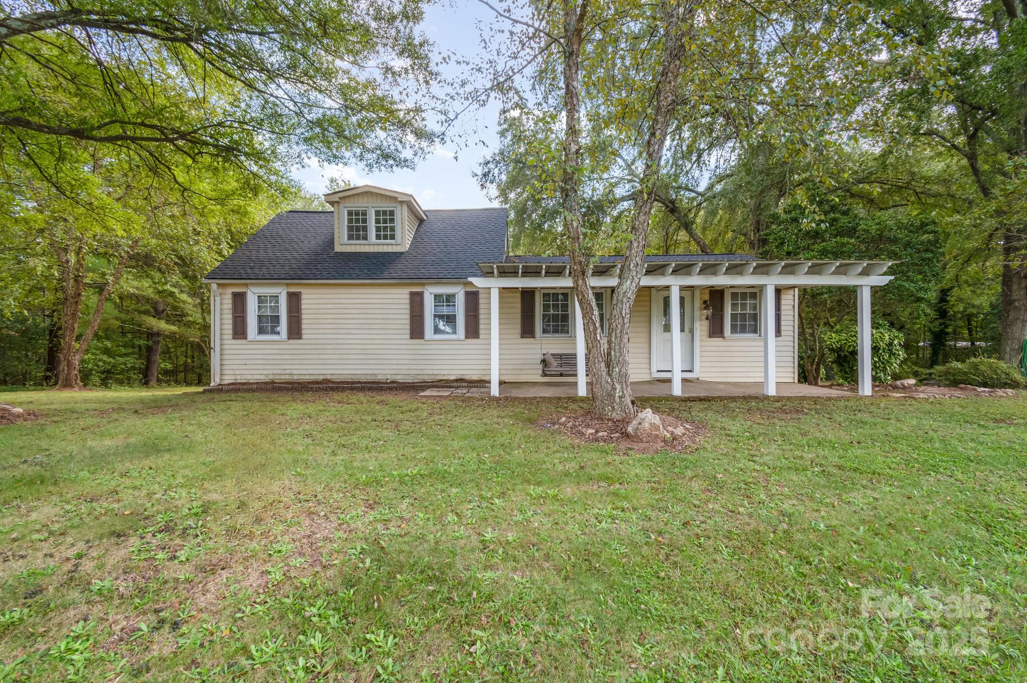 158 John Crotts Road — Mocksville
