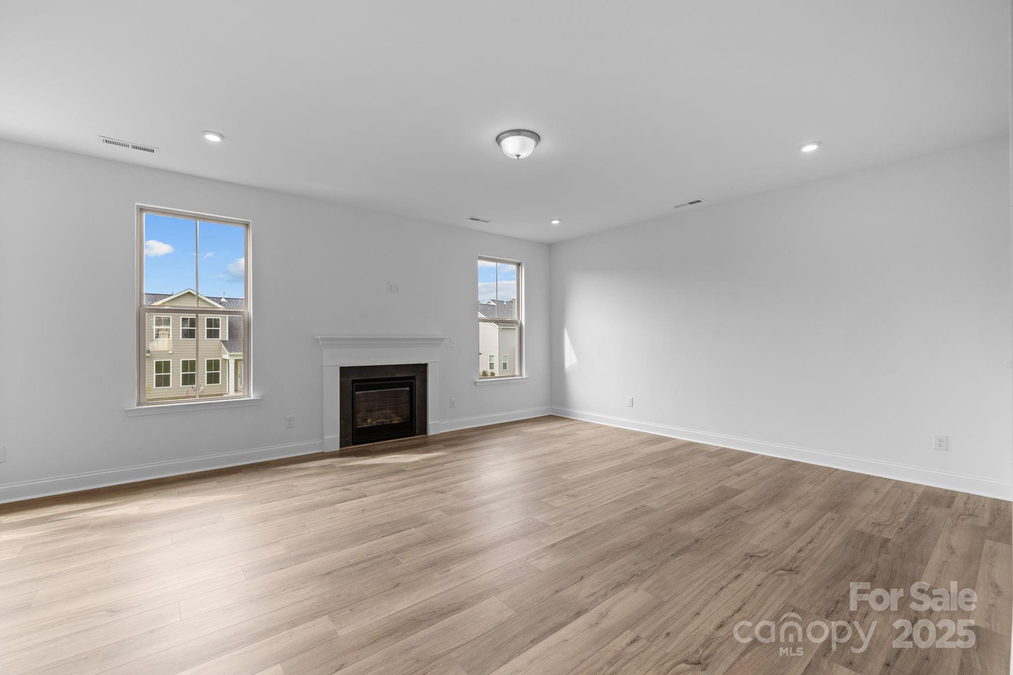 626 Amberjack Place — York