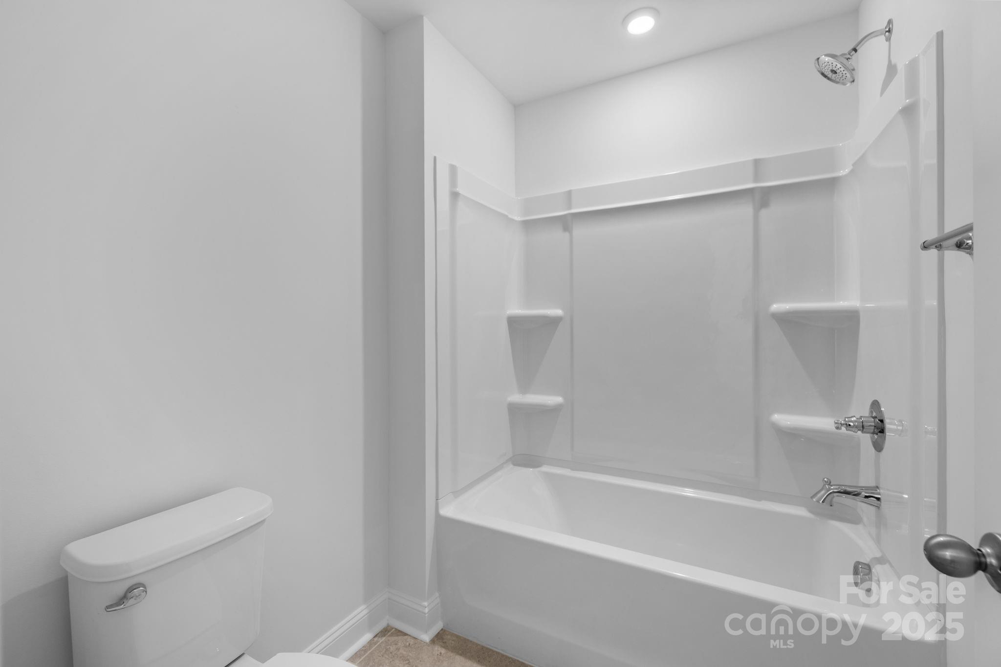 626 Amberjack Place — York