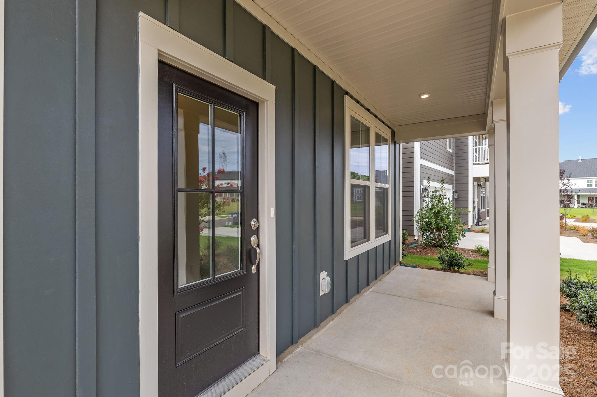 626 Amberjack Place — York