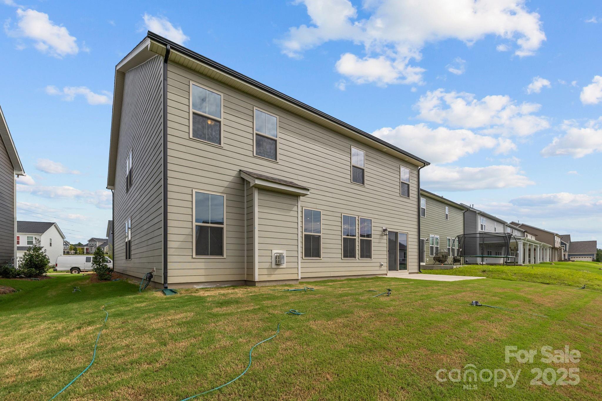 626 Amberjack Place — York