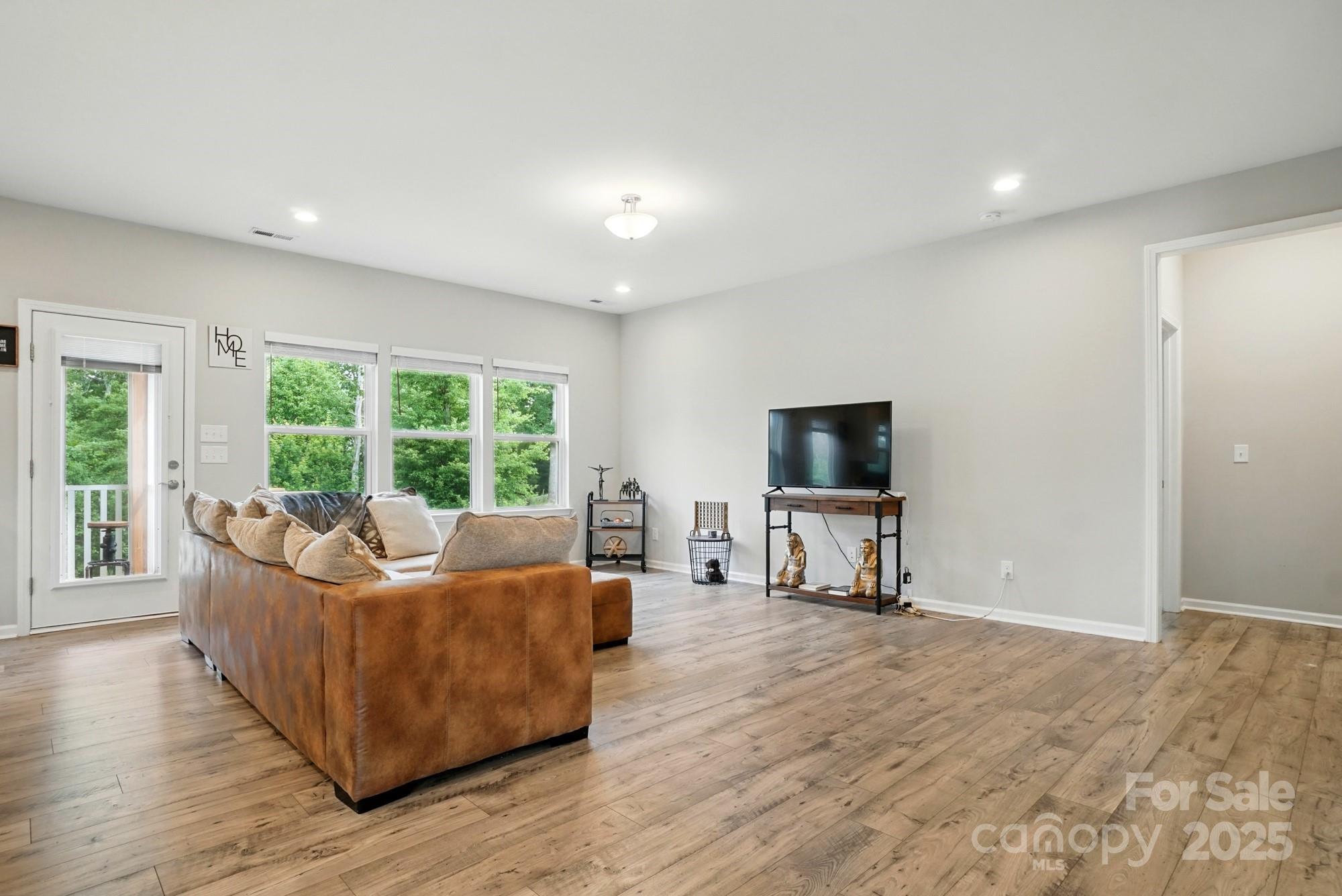 18619 Mainsail Court — Lancaster