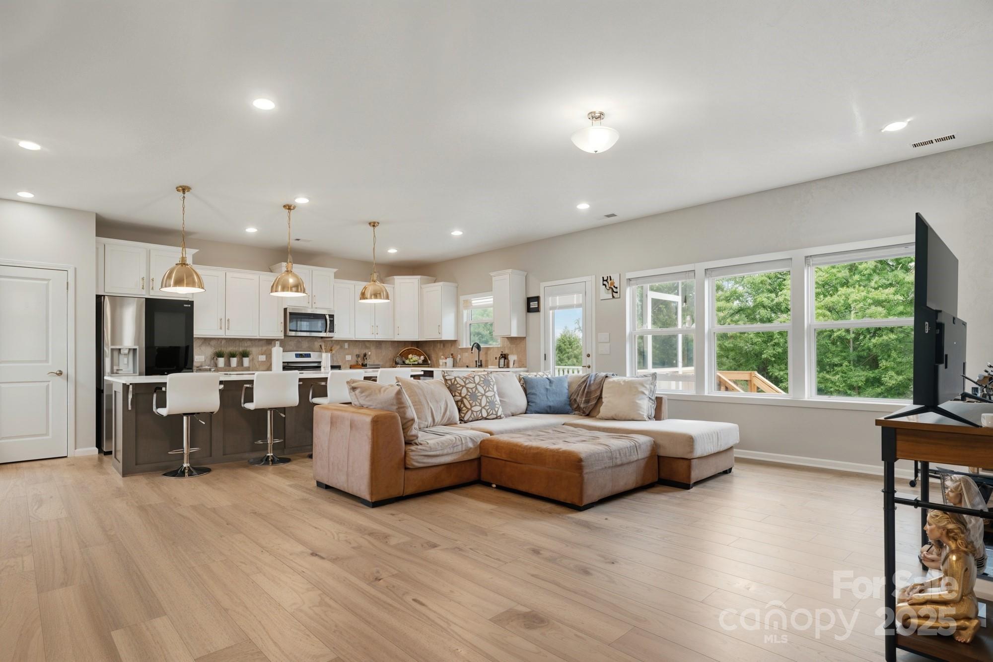 18619 Mainsail Court — Lancaster