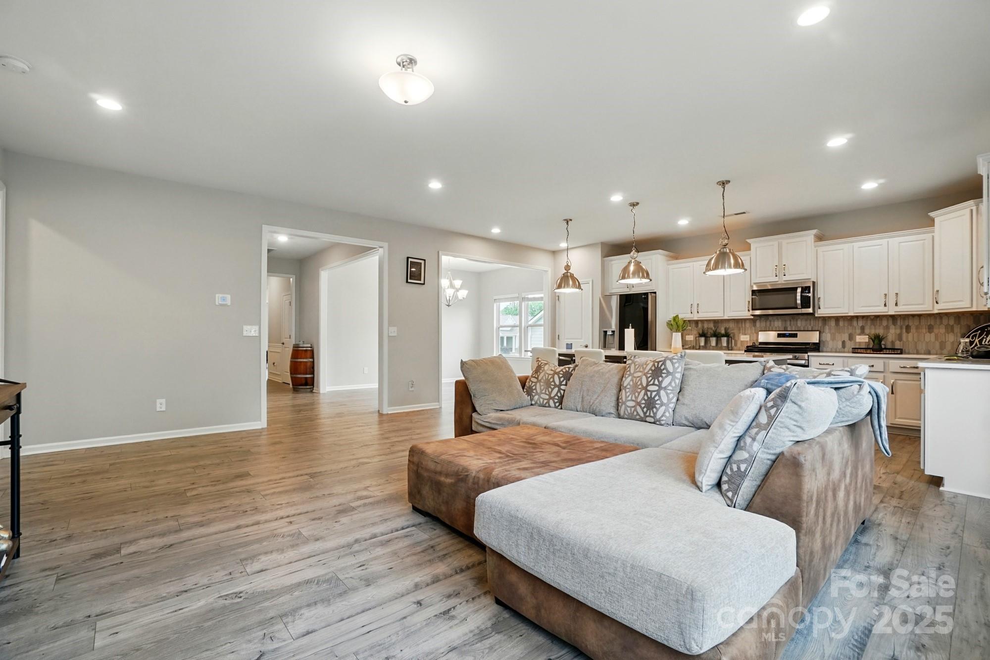 18619 Mainsail Court — Lancaster