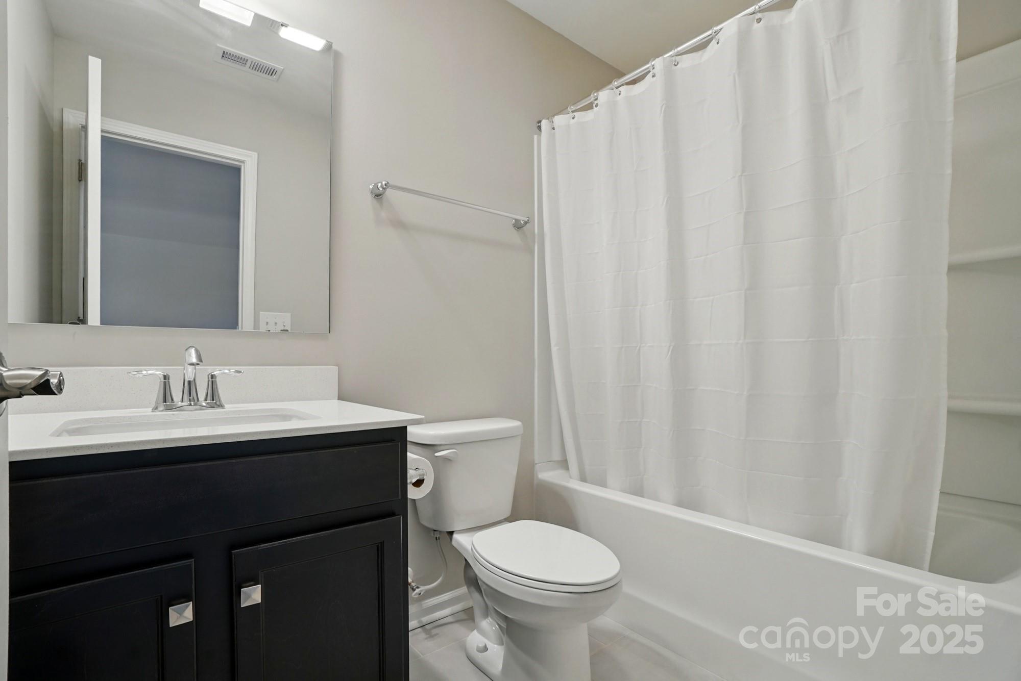 18619 Mainsail Court — Lancaster