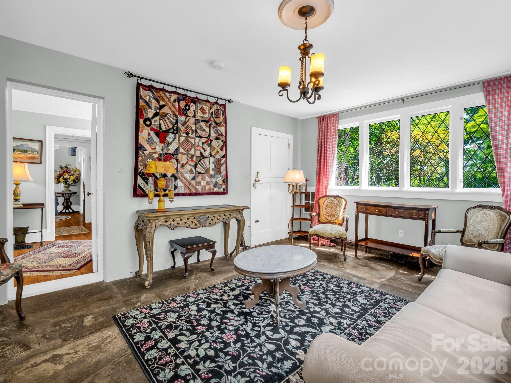 287 Pacolet Ridge Lane — Tryon