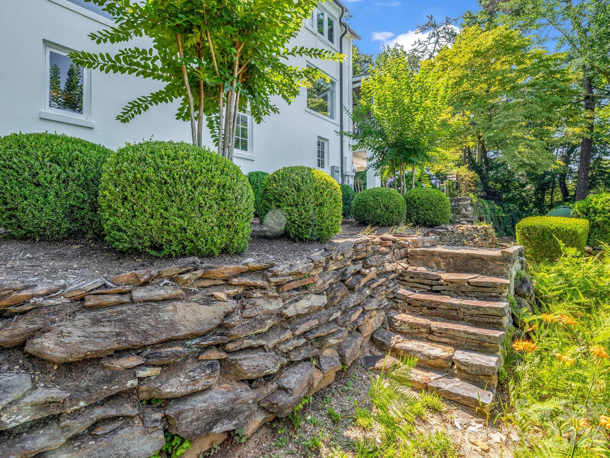 287 Pacolet Ridge Lane — Tryon