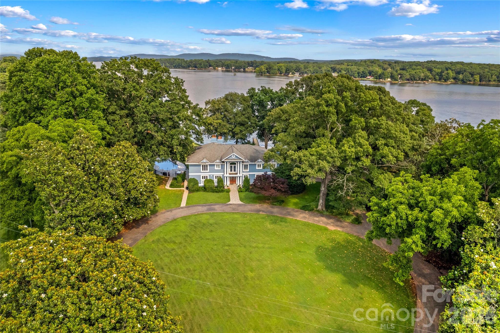 680 Fox Hollow Lane — Salisbury
