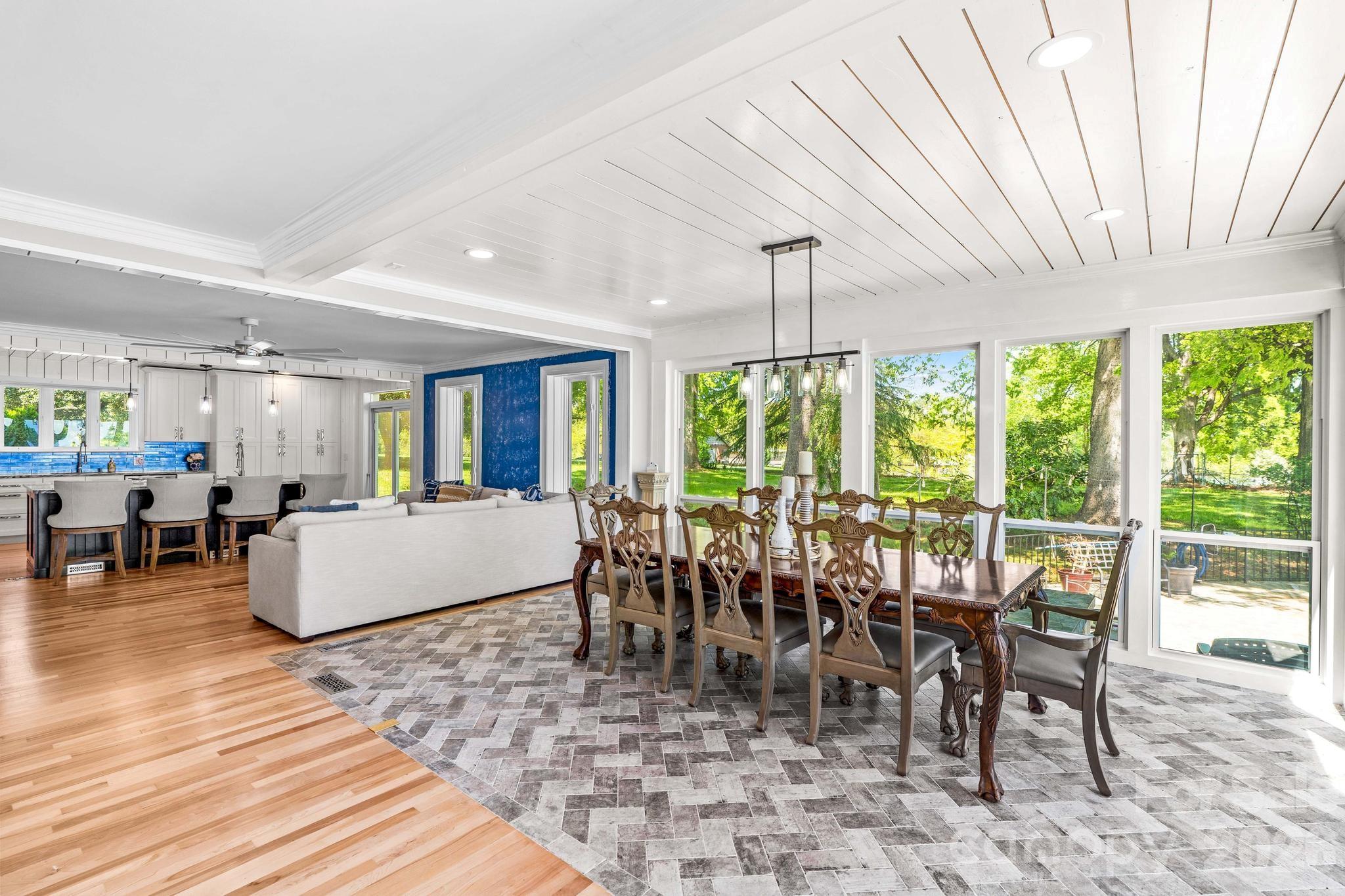 680 Fox Hollow Lane — Salisbury