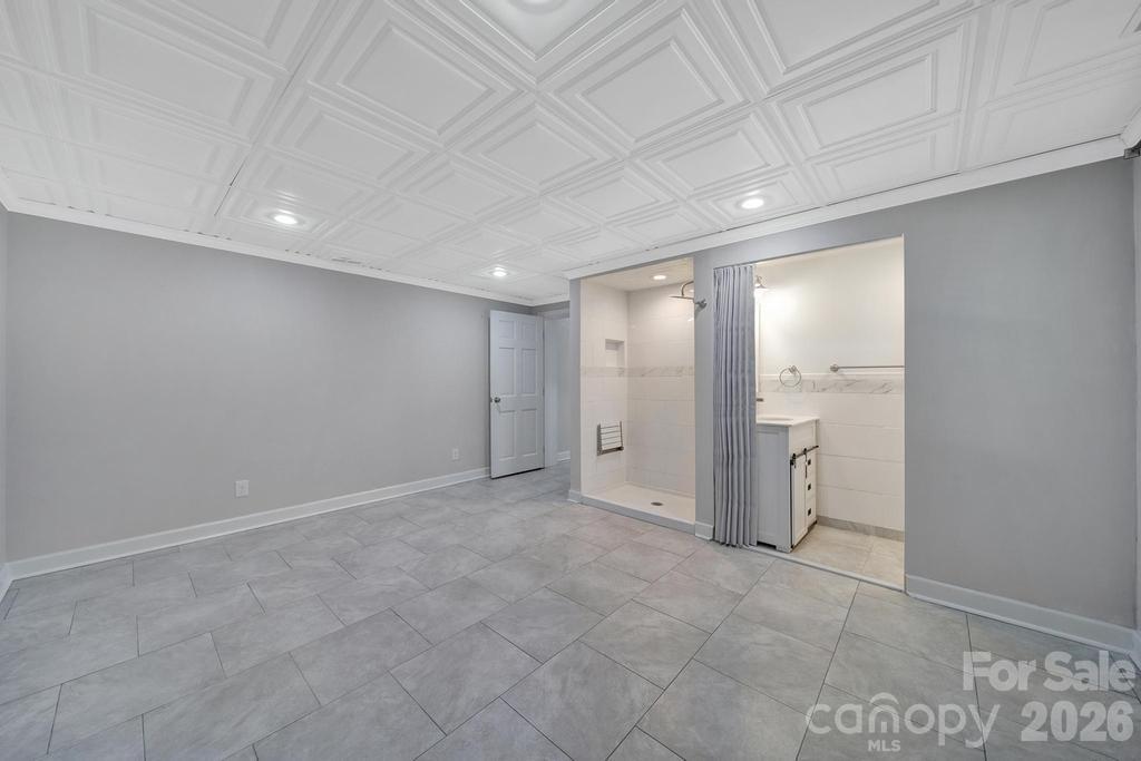 926 Meadow Lakes Road — Rock Hill
