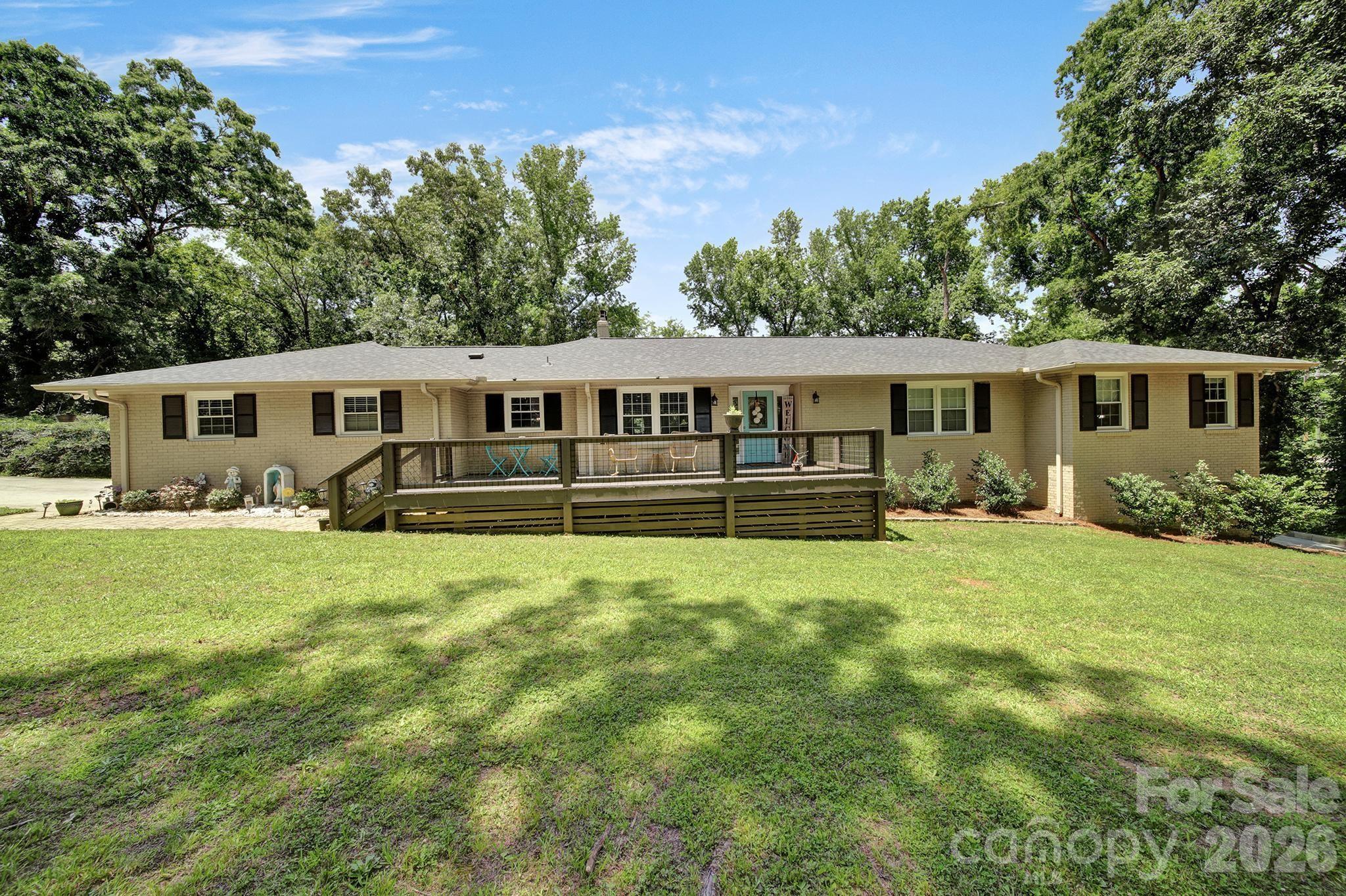 926 Meadow Lakes Road — Rock Hill